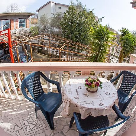 Bečići Guest House Almond מראה חיצוני תמונה