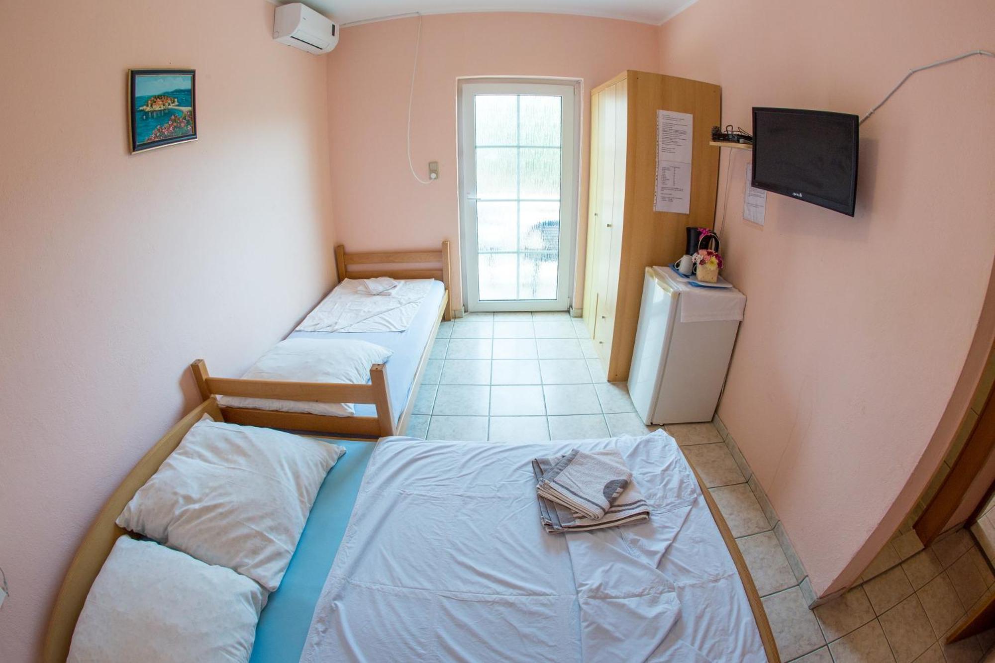 Bečići Guest House Almond חדר תמונה